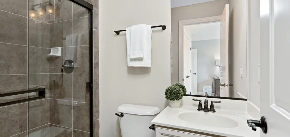 Space-Saving Tips for Small Bathrooms- Featured Image
