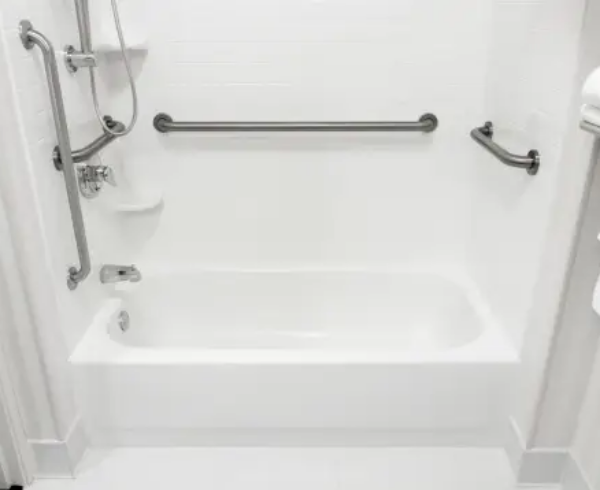 acrylic bathtub transformation at Bath Fitter